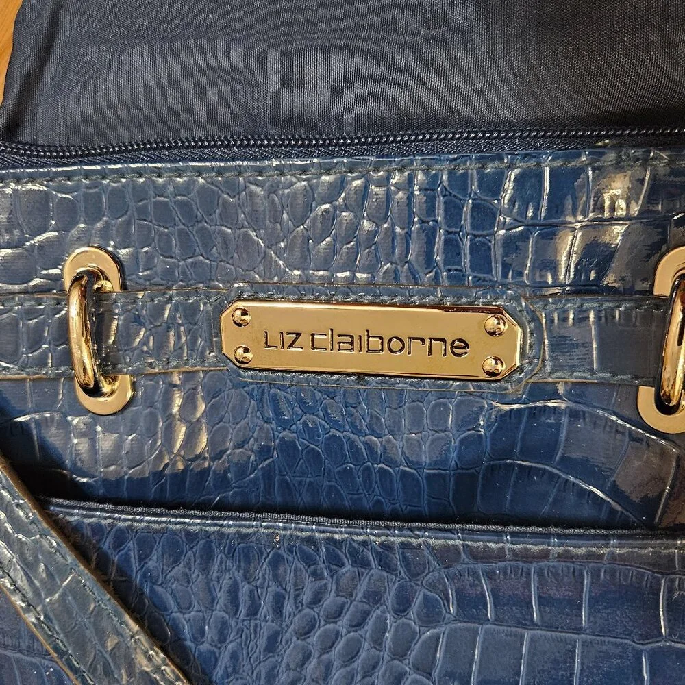 Liz Claiborne ‘Snap To It’ Crossbody Embossed Croc Faux Leather Bag - Picture 13 of 16